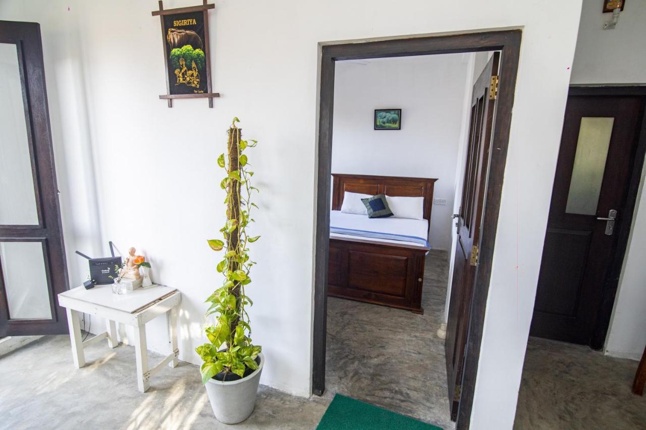 Aira Hotel Boossa Bagian luar foto